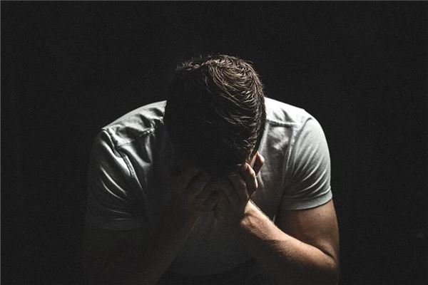 梦见自己的职务被取消_人物篇_卜易居手机版