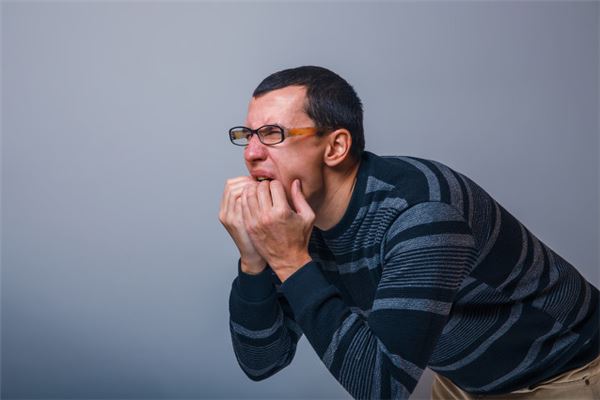 梦见口中有异物吐不尽_身体篇_卜易居手机版
