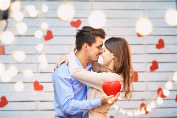 梦到自己和老婆生发关系_人物篇_卜易居手机版