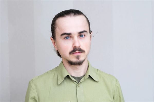 男人做梦自己掉头发是啥意思_身体篇_卜易居手机版