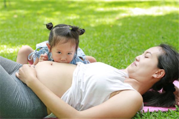 自己是孕妇又梦见孕妇_人物篇_卜易居手机版
