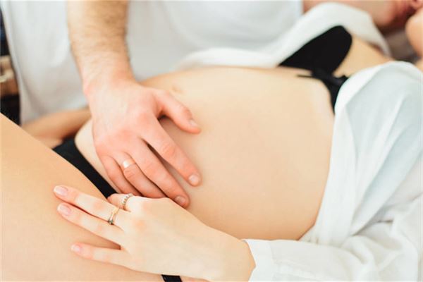 梦见生孩子自己接生难产_身体篇_卜易居手机版