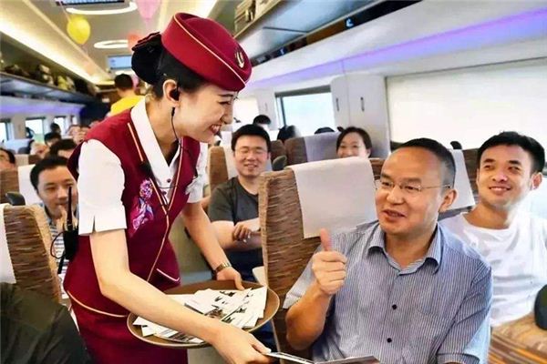 梦见坐火车_做梦梦到坐火车是什么意思_周公解梦大全查询手机版