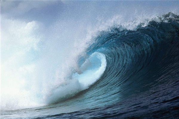 梦见惊涛骇浪_做梦梦到惊涛骇浪是什么意思_周公解梦大全查询手机版