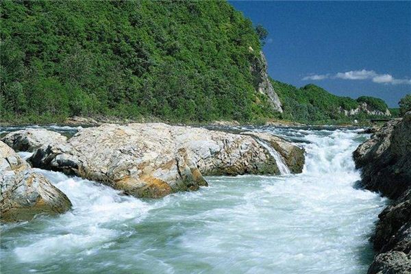 梦见潺潺流水_做梦梦到潺潺流水是什么意思_周公解梦大全查询手机版