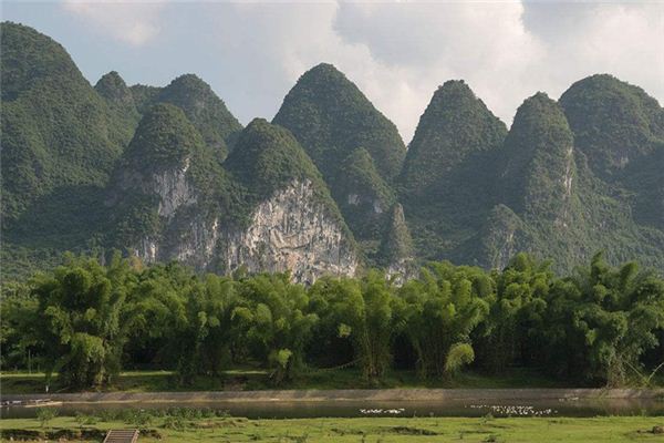 梦见高山_做梦梦到高山是什么意思_周公解梦大全查询手机版