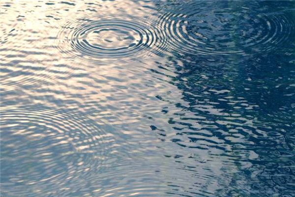 梦见雨水_做梦梦到雨水是什么意思_周公解梦大全查询手机版