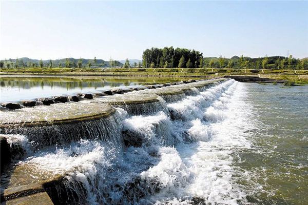 梦见河岸、河堤_做梦梦到河岸、河堤是什么意思_周公解梦大全查询手机版