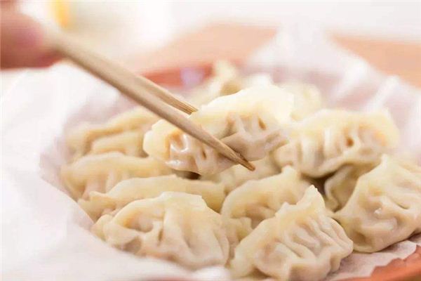 梦见吃饺子_做梦梦到吃饺子是什么意思_周公解梦大全查询手机版
