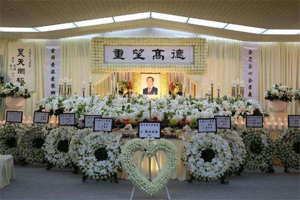 梦见出殡_做梦梦到出殡是什么意思_周公解梦大全查询手机版