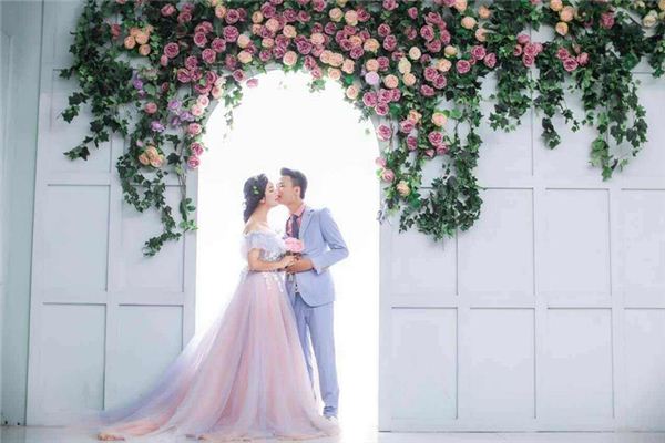 梦见结婚_做梦梦到结婚是什么意思_周公解梦大全查询手机版