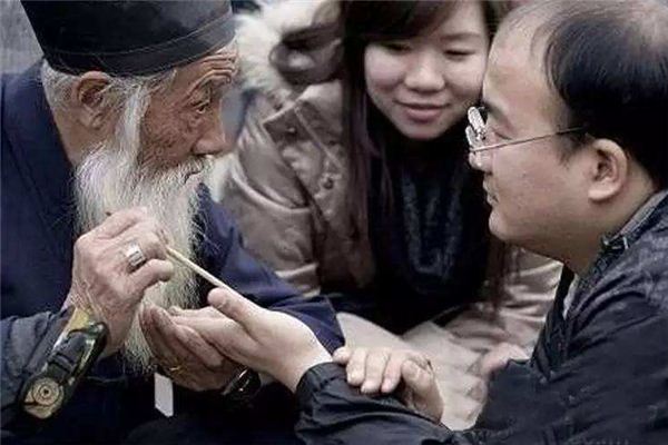 梦见有人给我算命_做梦梦到有人给我算命是什么意思_周公解梦大全查询手机版