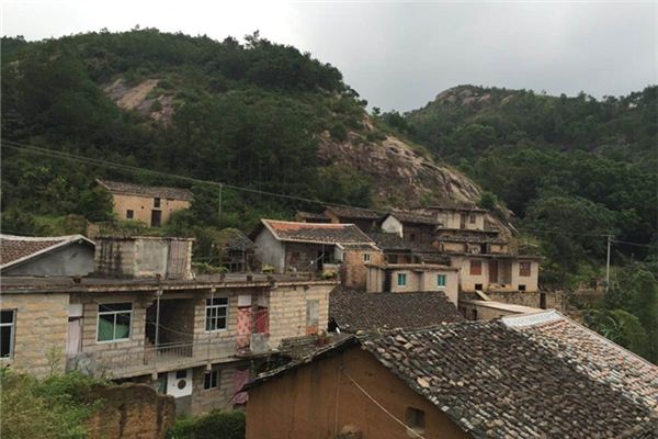 梦见小时候的家_做梦梦到小时候的家是什么意思_周公解梦大全查询手机版
