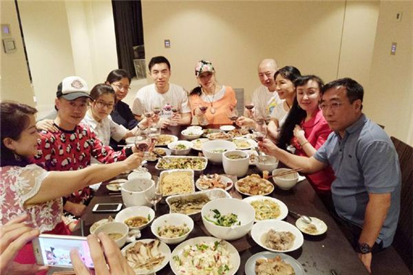 梦见亲友_做梦梦到亲友是什么意思_周公解梦大全查询手机版